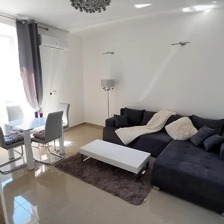 Captain Emo City Apartments Pula Exterior foto