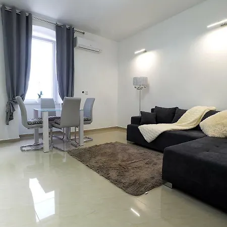 Captain Emo City Apartments Pula Exterior foto