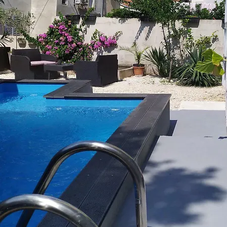 Captain Emo City Apartments Pula Exterior foto