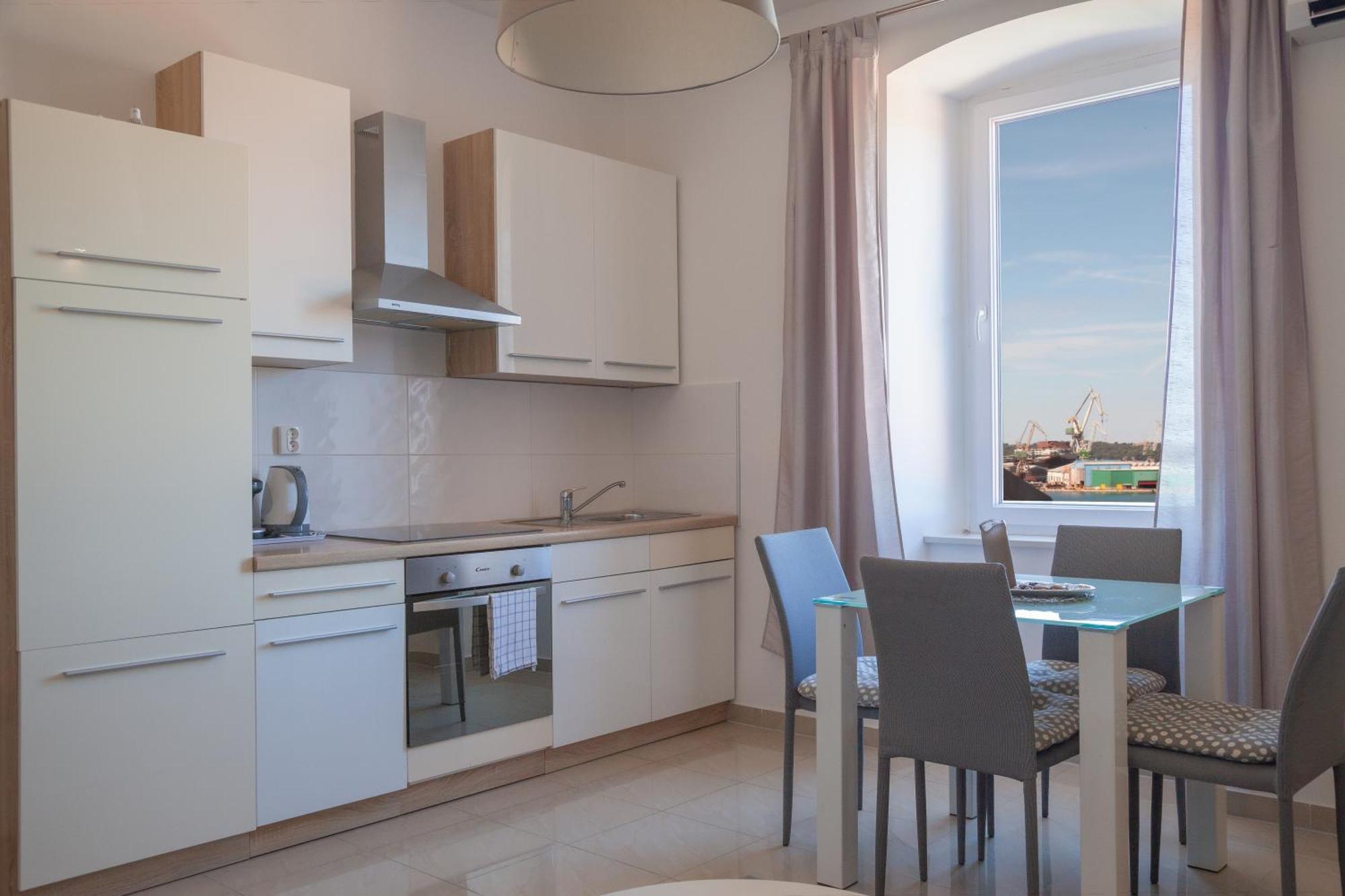 Captain Emo City Apartment Pula