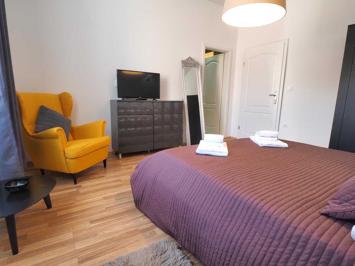Apartment Captain Emo City Pula